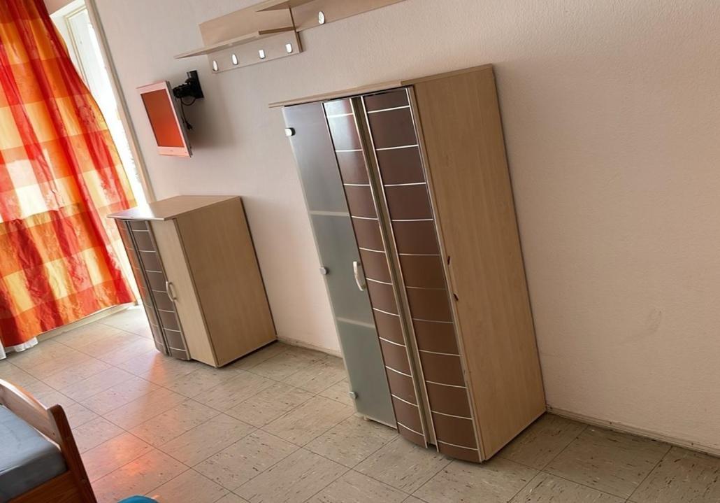 3-zimmer Fuer Monteure In Muehlenberg Apartment Hannover